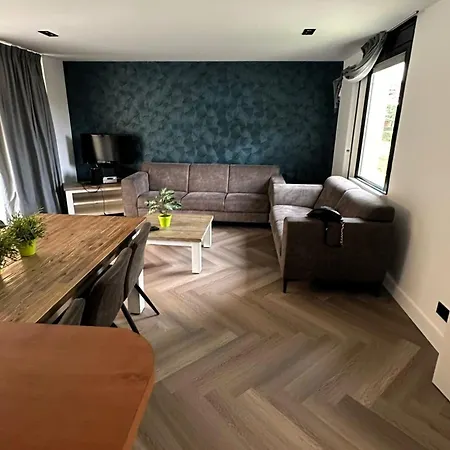 Vakantiehuis In Zevenhuizen With Shared Pool Zevenhuizen (Zuidplas)